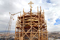 Стройщийся храмовый комплекс в Кызыле. Фото Виталия Шайфулина