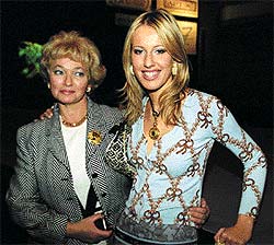 Людмила Нарусова с дочерью Ксенией. Фото с сайта 
