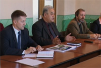 Встреча с А.Резаевым, Бастройпуть. Фото пресс-службы правительства