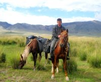 Житель Хакасии приехал конным маршрутом в Туву, чтобы поучиться мастерству табунщика