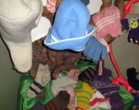 В Туве продолжается акция "Теплая зима" по сбору вещей для малоимущих детей