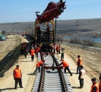 Инвестиции в строительство железной дороги в Туву в 2011г составят 20-25 млрд рублей - полпред Толоконский