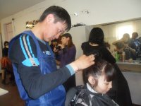 Выпускники профтехучилищ Тувы соревновались в парикмахерском мастерстве