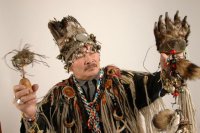 Гостей театрального фестиваля в Казани очистит шаман из Тувы