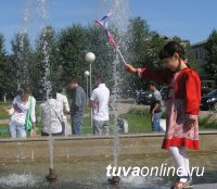 В Туве впервые проведут Парад колясок, посвященный Дню государственного флага России
