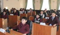 В День Конституции лицеисты примерили на себя роль депутатов парламента Тувы