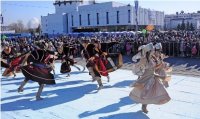 День Народного единства в Туве отметили конкурсами, концертом и «Хлебным домиком»