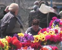 Кызыл. Определены места для торговли цветами к Родительскому дню