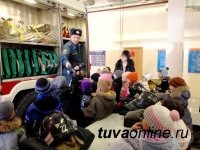 Пожарные Кызыла провели экскурсию для учащихся городской средней школы №7