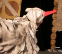 Театр Кукол Тувы представил сказку "Не улетай!" для детей с ограниченными возможностями