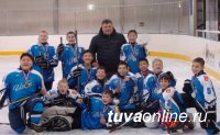 Детская хоккейная команда «Ирбис» (Тува) стала обладателем кубка Саяно-Шушенской ГЭС