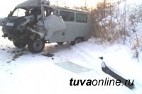 В результате столкновения грузовика и «таблетки» в Тоджинском кожууне Тувы погиб водитель, двое травмированы