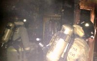 Пожарные спасли женщину на пожаре в Кызыле