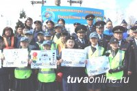 Юные инспекторы движения Тувы поддержали акцию #СпаситеДетскиеЖизни