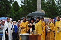 По улицам Кызыла прошел Крестный ход против алкоголизма, наркомании и курения