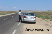 В выходные дни в Туве задержаны 52 нетрезвых водителя, шесть из них - женщины