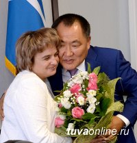 Елена Хардикова назначена замминистра образования Тувы, инспектором по русскому языку