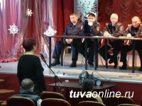 Полицейские Кызыла обсудили с жителями микрорайона "Башня" проблемы посуточных квартир и незаконной продажи алкоголя