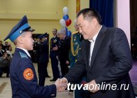 Глава Тувы Шолбан Кара-оол поздравил земляков с Днем защитника Отечества