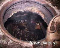 В результате пожара в тепловом коллекторе в Кызыле погибла женщина