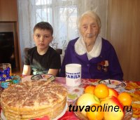 Старожил Кызыла Анастасия Винокурова отметила 8 марта 100-летие