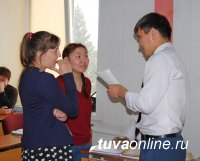 В Кызыле ко Дню местного самоуправления проходят встречи городской власти со студентами