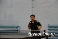 В Кызыле прошли соревнования по настольному теннису, посвященные 71-й годовщине Победы