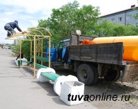 В Кызыле ремонтируют остановочные павильоны