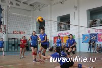 Команда "Чеди-Хаан" (ТувГУ) - чемпионы Тувы по волейболу среди женских команд