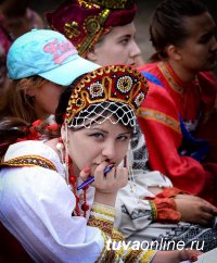 Шолбан Кара-оол: Межрегиональный фестиваль русской культуры будет проходить в Туве ежегодно