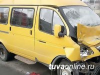 В Кызыле при столкновении трех «маршруток» пострадали пассажиры