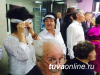 Ко Дню пожилых людей в Туве состоялся «танцевальный баттл» поколений