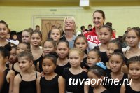 Cветлана Хоркина провела после поездки в Туву Всероссийский день гимнастики в Москве