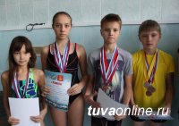 Денис Колесников - победитель соревнований по плаванию среди многодетных отцов