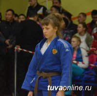 В Туве успешно прошел Чемпионат Сибирского федерального округа по дзюдо среди юниоров и юниорок до 23 лет