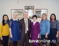 Красноярск: Руководители тувинских ведомств встретились со студентами из Тувы