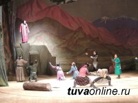 Тувинский театр к своему дню рождения подготовил подарки для зрителей