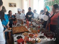 В Кызыле проведена ярмарка-выставка «Предпринимательский завтрак»