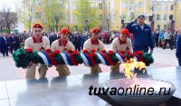 В Туве впервые в дни празднования Победы к мемориалу павшим возложен венок от Генерального консульства Монголии