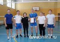 Подразделения МЧС Тувы соревновались в волейболе