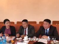 В Улаангом по приглашению властей приграничного города Монголии приезжает делегация Кызыла