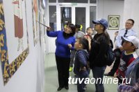 В Туве для детей сотрудников МВД, погибших при исполнении служебных обязанностей, организованы праздничные мероприятия