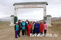 Потомки 60 тувинских богатырей, восставших против китайского ига, побывали на месте казни своих прадедов в Монголии