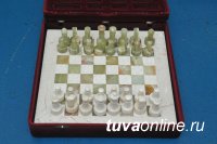 В День республики в Туве открылась уникальная экспозиция каменных шахмат