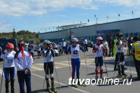 В Туве с участием легендарной лыжной гонщицы, 3-кратной Олимпийской чемпионки Елены Вяльбе прошли соревнования по лыжероллерам