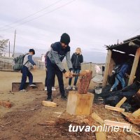 "Добрые сердца Тувы" помогают ветеранам в подготовке к зиме