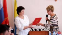 Главой столицы Тувы избрана директор гимназии Ирина Казанцева - ТАСС