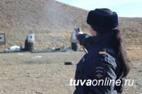 Полицейские Тувы соревновались в стрельбе из боевого ручного стрелкового оружия