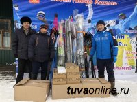 Федерация лыжных гонок Тувы поблагодарила спонсоров за обеспечение школьников лыжным инвентарем