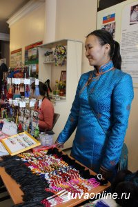 К Шагаа в Кызыле пройдет выставка-ярмарка тувинской национальной одежды 